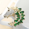 Брошь "Изумрудный Единорог"